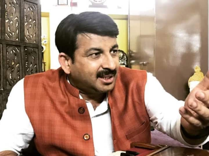 Bhojpuri Star Manoj Tiwari Song Baby Bear Pike Going Viral On Internet Bhojpuri Song: ढिंचैक पूजा से भी ज्यादा खतरनाक है Manoj Tiwari का ये गाना, 'बेबी बीयर पीके' के लिरिक्स सुन कान बंद कर लेंगे आप