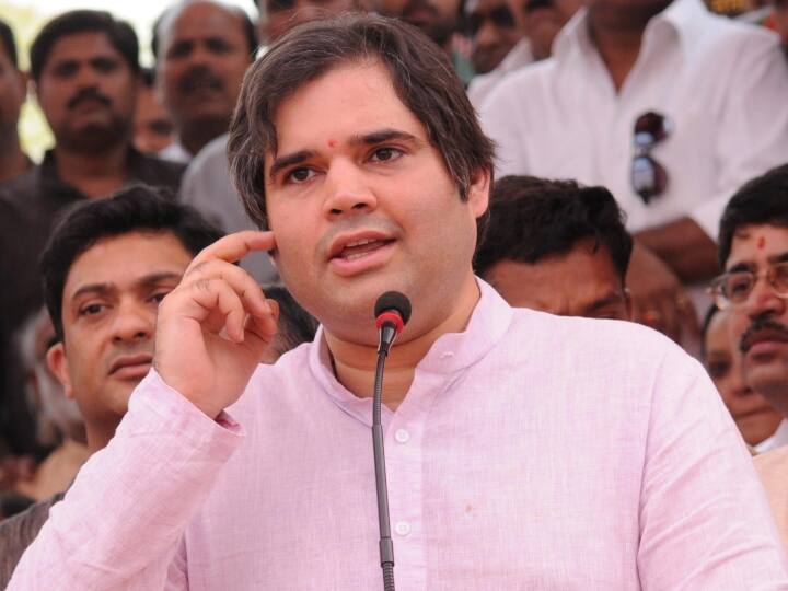 UP Politics: क्या राहुल गांधी के बयान से असहमत हैं वरुण गांधी, बताया क्यों नहीं गए ऑक्सफोर्ड? Pilibhit BJP MP Varun Gandhi not agree with Congress MP Rahul Gandhi statement Told why did not go to Oxford UP Politics: क्या राहुल गांधी के बयान से असहमत हैं वरुण गांधी, बताया क्यों नहीं गए ऑक्सफोर्ड?