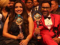 दुबई में जैकलिन फर्नांडीस के साथ ठहाके लगाते दिखे BJP सांसद निरहुआ, आम्रपाली दूबे के साथ दिया पोज