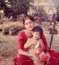 Trina Saha: উপলক্ষ্য় মায়ের জন্মদিন,আর এই বিশেষ দিনে তৃণা সাহা ফিরে গেলেন তাঁর ছেলেবেলায়