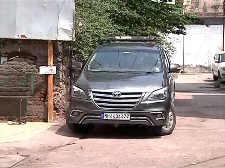 तर आज पहाटेच ईडीने शहरातील नऊ वेगवेगळ्या ठिकाणी छापेमारी केल्याने खळबळ उडाली आहे.