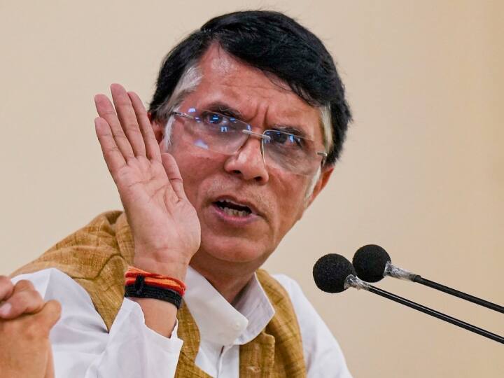 Pawan Khera Case: पवन खेेड़ा की याचिका पर  20 मार्च तक सुनवाई टली, पीएम मोदी और उनके पिता पर अमर्यादित टिप्पणी का है मामला