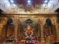 Bageshwar Dham: अंदर से कैसा दिखता है बागेश्वर धाम? भक्तों की मौजूदगी से गुलजार रहता है दरबार, आप भी देखें तस्वीरें