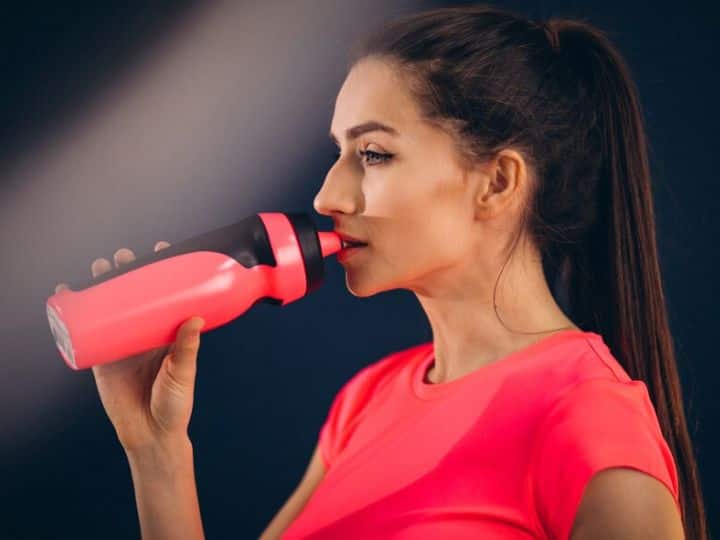 Energy Drink Side Effects Sweetener In Energy Drinks Can Harm Immunity Energy Drinks: एनर्जी ड्रिंक शरीर के लिए नुकसानदेह? बीमारियों से लड़ने की क्षमता को कर देता है कमजोर...!