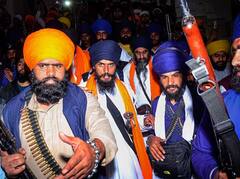 Waris Punjab De: ਅੰਮ੍ਰਿਤਪਾਲ ਸਿੰਘ ਖ਼ਿਲਾਫ਼ ਪੁਲਿਸ ਦੀ ਵੱਡੀ ਕਾਰਵਾਈ, 6 ਸਾਥੀ ਗ੍ਰਿਫਤਾਰ, ਅੰਮ੍ਰਿਤਪਾਲ ਫਰਾਰ