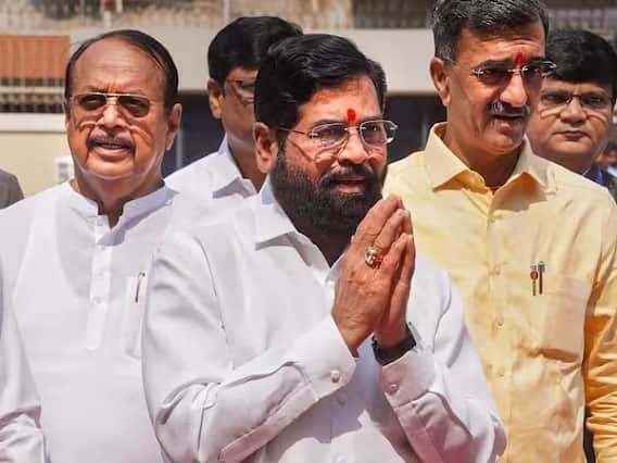 Maharashtra: CM शिंदे की कर्मचारियों से अपील के बाद भी चौथे दिन हड़ताल जारी, HC ने सरकार से किया ये सवाल Maharashtra: CM शिंदे की कर्मचारियों से अपील के बाद भी चौथे दिन हड़ताल जारी, HC ने सरकार से किया ये सवाल
