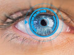 आंखों के सामने छा जाता है धुंधलापन तो हो जाएं सावधान, हो सकती है रेटिनल डिटैचमेंट की समस्या