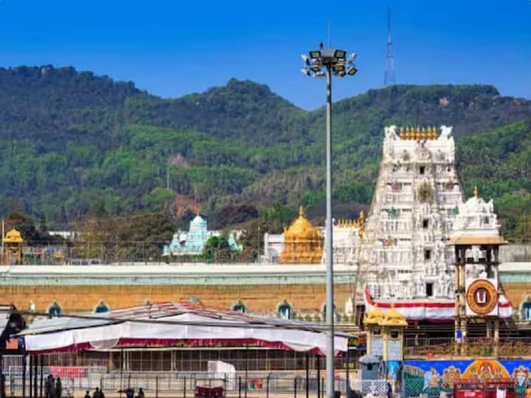 Tirumala Darshan News: Continuity of devotees in Tirumala – Devotees waiting in 18 compartments