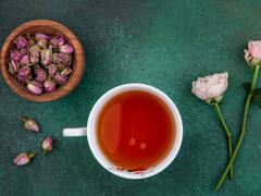 Rose Green Tea Recipe: गुलाब की पंखुड़ियों से बनाएं रोज टी, हेल्थ के लिए है बेहद फायदेमंद