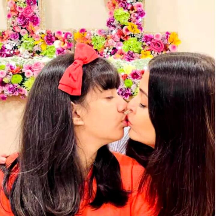 ऐश्वर्या राय बच्चन ने एक बार अपनी बेटी आराध्या बच्चन को लिप किस करते हुए तस्वीर शेयर कर दी थी. जिसके बाद में लोगों ने उनकी खूब क्लास भी लगा दी थी और खूब खरी-खोटी सुनाई थी.