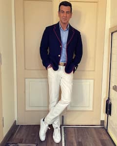 Ronit Roy Journey: जेब में 6 रुपये लेकर मुंबई आए थे रोनित रॉय, बनना पड़ा अमिताभ बच्चन का बॉडीगार्ड, आज हैं टीवी के बड़े सितारे, देखिए उनके संघर्ष की कहानी