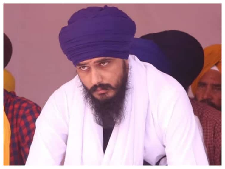 High Drama In Punjab As Police Launch Operation To Arrest ‘Waris Punjab De’ Chief Amritpal Singh — Top Points