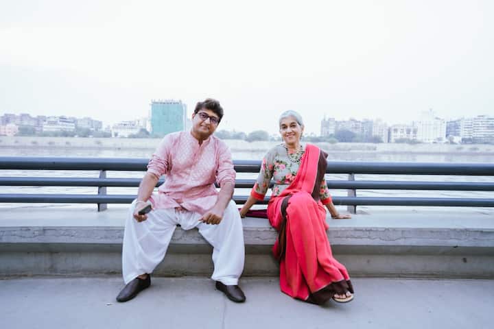 Happy Family Conditions Apply is produced by Hats Off Production. The family comedy circles around a joint family of 4 generations who are divided by their divergent eccentric personalities