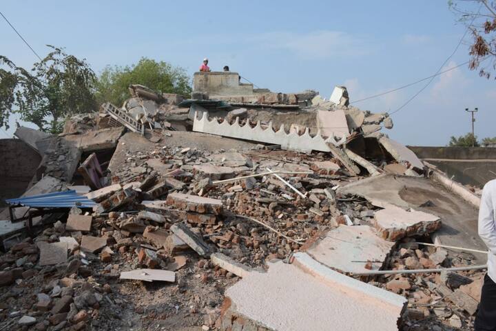 महानगरपालिकेचा भाडे करारनामा काहीच नसताना सर्रास खुलेआम मागील तीस वर्षापासून अतिक्रमण सुरु होते.