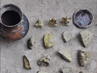 Wardha : घरातून काढला सोन्याने भरलेला हंडा, पण पुढं जे घडलं ते धक्कादायक 