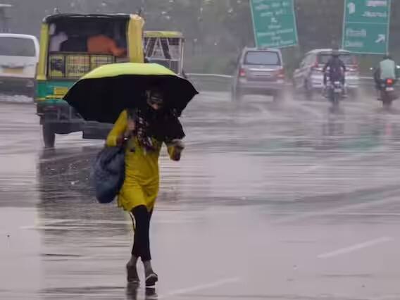Weather Update: पंजाब समेत देश के इन राज्यों में भारी बारिश, ओलावृष्टि ने हालात बेहाल किए, देखें तस्वीरें Weather Update: पंजाब समेत देश के इन राज्यों में भारी बारिश, ओलावृष्टि ने हालात बेहाल किए, देखें तस्वीरें