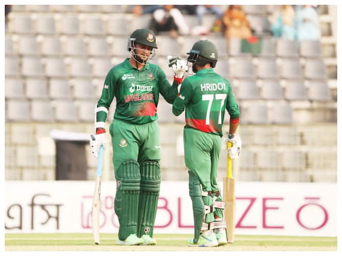 BAN vs IRE, 1st ODI: आयरलैंड के खिलाफ पहले मैच में बांग्लादेश ने रचा इतिहास, बनाया अपने वनडे क्रिकेट का सबसे बड़ा स्कोर BAN vs IRE, 1st ODI: आयरलैंड के खिलाफ पहले मैच में बांग्लादेश ने रचा इतिहास, बनाया अपने वनडे क्रिकेट का सबसे बड़ा स्कोर