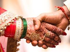 28 किलोमीटर पैदल चलकर अपनी दुल्हनिया को लेने पहुंचा दूल्हा, स्ट्राइक पर थे ड्राइवर