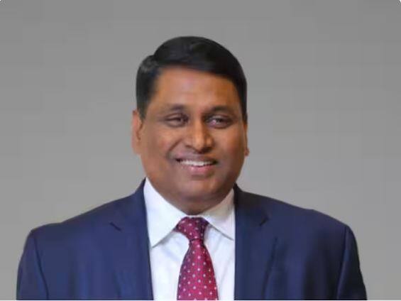 2022 ਦੌਰਾਨ ਸਭ ਤੋਂ ਵੱਧ ਤਨਖਾਹ ਲੈਣ ਵਾਲੇ ਸੀ.ਈ.ਓ. HCL ਕੰਪਨੀ ਦੇ ਸੀ. ਵਿਜੇਕੁਮਾਰ ਹਨ। ਸਾਲ 2021 'ਚ ਉਨ੍ਹਾਂ ਦੀ ਤਨਖਾਹ 123.13 ਕਰੋੜ ਰੁਪਏ ਸੀ। ਇਕ ਰਿਪੋਰਟ ਮੁਤਾਬਕ ਉਹ ਸਾਲਾਨਾ ਤਨਖਾਹ ਲੈਂਦੇ ਹਨ।