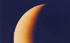 Venus Volcanic Activity: সহোদরা পৃথিবীর সঙ্গে বিস্তর মিল, শুক্রের বুকেও সক্রিয় আগ্নেয়গিরি, ফুটন্ত লাভার হ্রদ