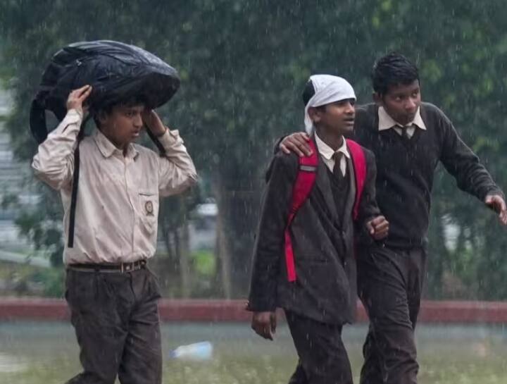 Maharashtra Rain: महाराष्ट्र में दिखा शिमला जैसा नजारा! बेमौसम बरसात से अबतक 5 की मौत, किसानों की टेंशन बरकरार Maharashtra Weather Today 5 killed so far due to unseasonal rains, tension of farmers continues Maharashtra Rain: महाराष्ट्र में दिखा शिमला जैसा नजारा! बेमौसम बरसात से अबतक 5 की मौत, किसानों की टेंशन बरकरार