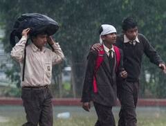 महाराष्ट्र में दिखा शिमला जैसा नजारा! बेमौसम बरसात से अबतक 5 की मौत, किसानों की टेंशन बरकरार