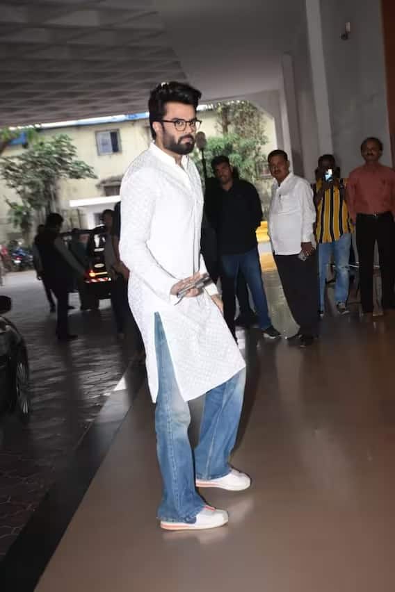 Madhuri Dixit holds prayer meeting for late mother Snehlata, Bollywood stars arrive to pay tribute Madhuri Dixit holds prayer meeting for late mother Snehlata, Bollywood stars arrive to pay tribute