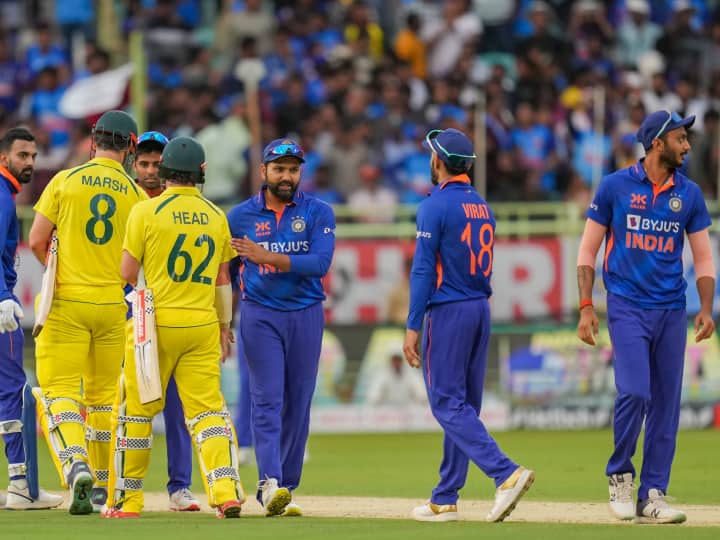 IND vs AUS: Venkatesh Prasad took a jibe at the defeat of the Indian team, wrote Team India flew away in Mitchell Storm