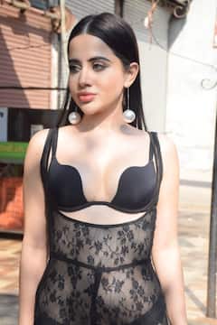 Uorfi Javed Stuns Fans In Bold Black Outfit