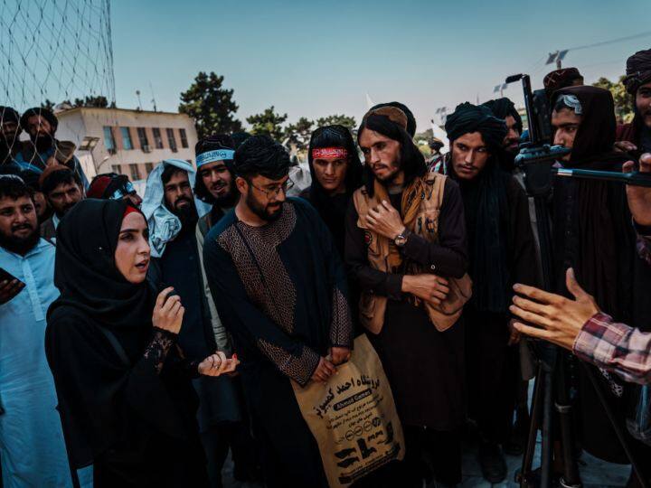 Afghanistan Taliban rule more than fifty percent Journalist lost job ANJU report Afghanistan Journalist: पत्रकारों के लिए तालिबानी शासन बुरे सपने जैसा हुआ साबित, 50 फीसदी की गई नौकरी, आधे से ज्यादा मीडिया हाउस पर ताले