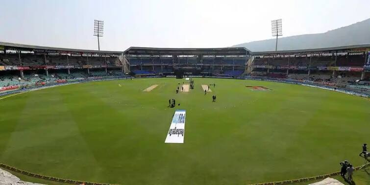 India vs Australia 2nd ODI: Know Pitch Report of Visakhapatnam Stadium of IND vs AUS ODI IND vs AUS: બેટિંગ કે બૉલિંગ.... આજે કેવો રહેશે પીચનો મિજાજ, જાણો કોણે કરશે વિશાખાપટ્ટનમની પીચ વધુ મદદ....