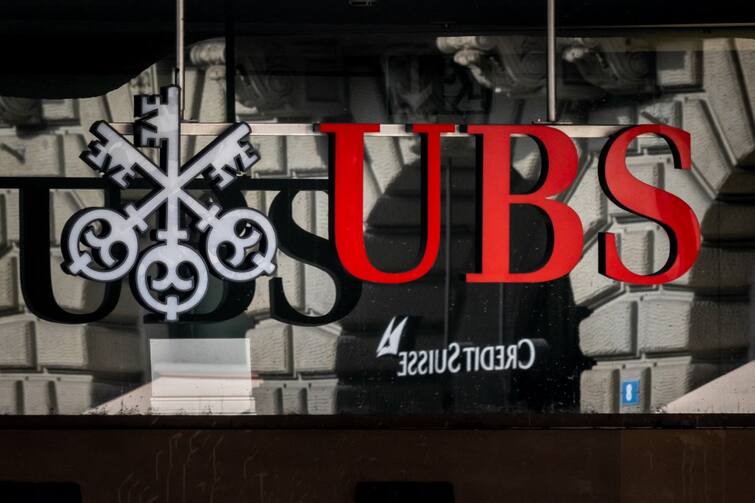 UBS Offers To Buy Credit Suisse For 1 Billion Dollars Jobs On The Line Over 10,000 Jobs On The Line As Largest Swiss Bank UBS Offers To Buy Credit Suisse For $1 Billion: Report