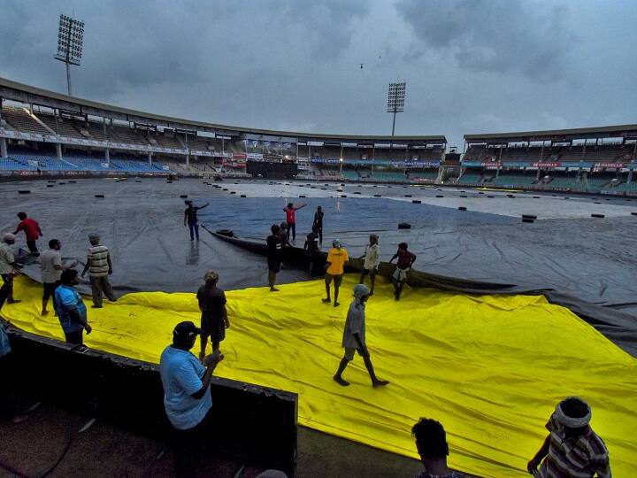 IND vs AUS 2nd ODI Weather Report Heavy Rain Predicted in Visakhapatnam during match IND vs AUS: क्या बारिश से धुल जाएगा भारत-ऑस्ट्रेलिया वनडे? जानें विशाखापट्टनम में आज कैसा रहेगा मौसम