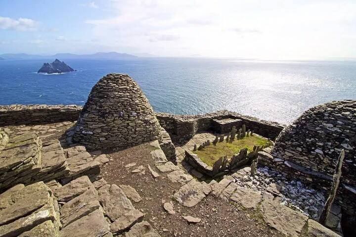 साल 1996 में Skellig Michae आइलैंड को यूनेस्को वर्ल्ड हैरिटेज साइट में शामिल किया गया था.