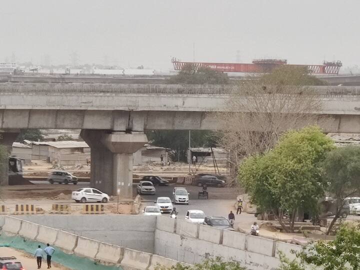 Delhi Dwarka Expressway Gurgaon part 95 percent work completed Know full Construction Update ANN Dwarka Expressway: दिल्ली का द्वारका एक्सप्रेसवे को लेकर आई बड़ी खबर, ग्रुरुग्राम में काम 95% पूरा, जानें- कब शुरू होगा ट्रैफिक