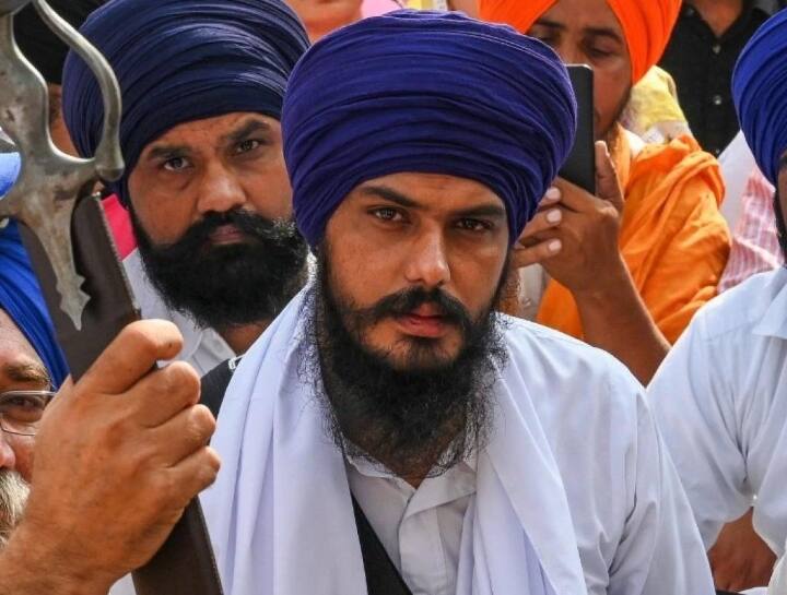 Amritpal Singh Arrest: When police chased Amritpal, he waved gun, this is how he escaped from Gurdwara by changing clothes, read 10 big updates