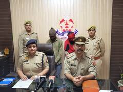 गाजियाबाद: प्रेमी को तमंचा चलाना सिखाकर महिला ने करवाई पति की हत्या, पुलिस ने दोनों किए गिरफ्तार