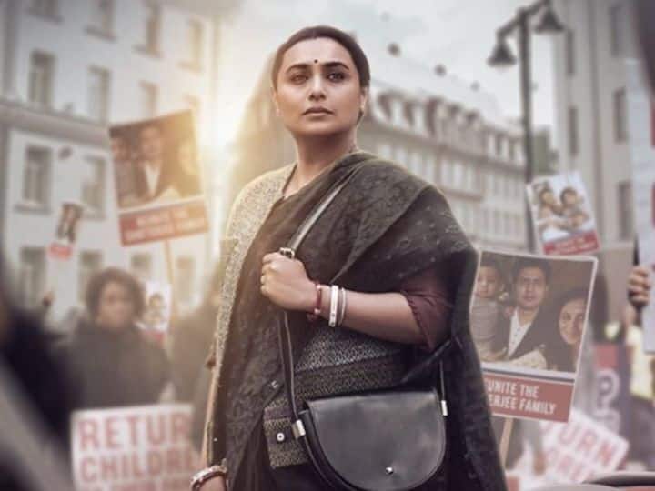 Mrs. Chatterjee Vs Norway BO: 'मिसेज चटर्जी वर्सेज नॉर्वे' की कमाई में भारी उछाल, दूसरे दिन रानी मुखर्जी की फिल्म ने कमाए इतने करोड़ Mrs Chatterjee Vs Norway day 2 box collection rani mukerji film good perform on second day Mrs. Chatterjee Vs Norway BO: 'मिसेज चटर्जी वर्सेज नॉर्वे' की कमाई में भारी उछाल, दूसरे दिन रानी मुखर्जी की फिल्म ने कमाए इतने करोड़