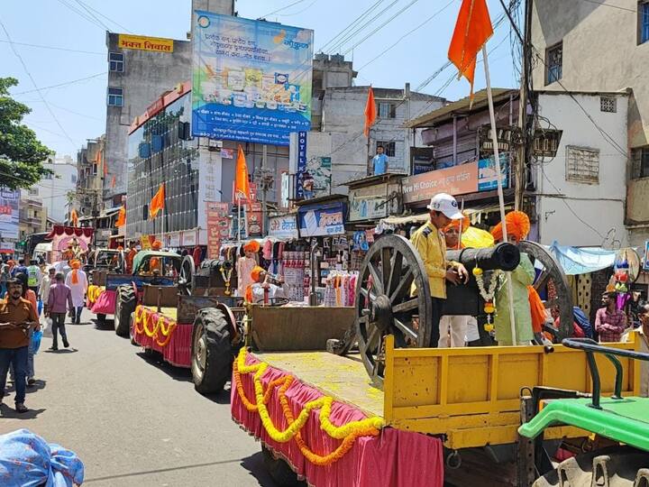 पन्हाळा नगरपालिकेच्या आवारात तोफा गेले अनेक वर्ष ऊन, वारा, पावसात होत्या. या तोफांना आता न्याय मिळाला आहे. रविवारी 26 मार्च रोजी पन्हाळगडावर पन्हाळगडवासियांच्या उपस्थितीत तोफगाडे सज्ज होतील.