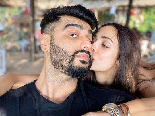 मलाइका अरोड़ा और अर्जुन कपूर के बीच में तकरीबन 12 साल का फासला है लेकिन फिर भी वह दोनों एक दूसरे के लिए हमेशा खड़े रहते हैं. लेकिन कई बार लोग उनसे उनकी शादी के बारे में भी पूछ लिया करते हैं.