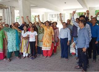 Hindu organizations demanded implementation of the Disturbed Areas Act in Bhavnagar Bhavnagar: જાણો ગુજરાતના આ શહેરના લોકો જયશ્રી રામના નારા સાથે કેમ ઉતર્યા રસ્તા પર, હિન્દુ સંગઠનોએ સરકારને આપી આંદોલનની ચીમકી