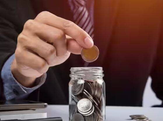 ਈਪੀਐਫ ਮੈਂਬਰ ਆਪਣੇ, ਪੁੱਤਰ-ਧੀ, ਭਰਾ ਅਤੇ ਭੈਣ ਦੇ ਵਿਆਹ ਲਈ ਪੇਸ਼ਗੀ ਪੈਸੇ ਕਢਵਾ ਸਕਦੇ ਹਨ। ਇਹ ਜਾਣਕਾਰੀ EPFO ​​ਨੇ ਇੱਕ ਟਵੀਟ ਰਾਹੀਂ ਦਿੱਤੀ ਹੈ।