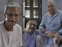 'Shudhu Jaaoya Asa': একপর্দায় দুই কিংবদন্তি, আসছে সৌমিত্র চট্টোপাধ্যায় ও মনু মুখোপাধ্যায়ের ছবি 'শুধু যাওয়া আসা'