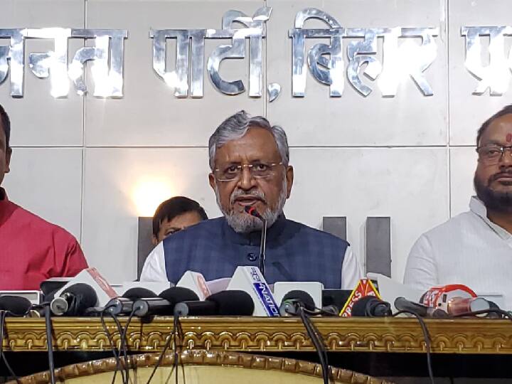 Bihar Politics Sushil Kumar Modi Attacks Tejashwi Yadav and Give Challenge to CM Nitish Kumar in Patna ann Bihar Politics: ‘33 की उम्र तेजस्वी की 52 संपत्ति’, सुशील मोदी का उपमुख्यमंत्री पर हमला, CM नीतीश को दिया ये चैलेंज