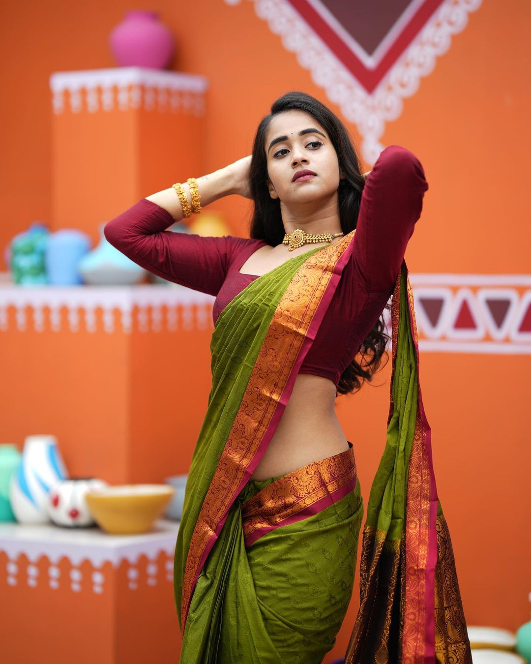 Deepthi Sunaina in silk saree photos | South In...