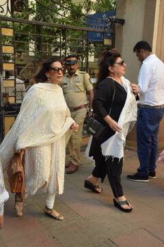 Satish Kaushik's Prayer Meet: Anupam Kher, Vidya Balan, Javed Akhtar And Other Celebs Pay Their Last Respects