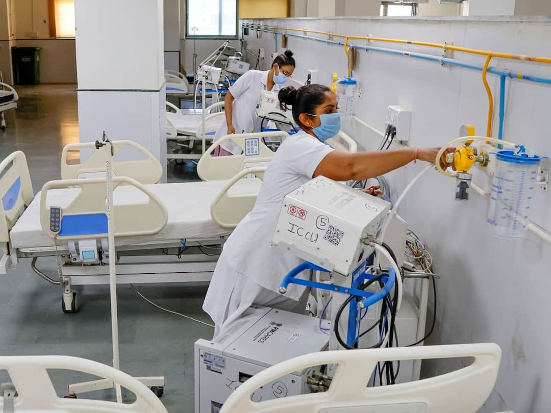 Coronavirus Centre Issues Revised Guidelines For Covid Treatment Forbids Usage Of Antibiotics Plasma Therapy 'Antibiotics Should Not Be Used Unless...': Centre Issues Revised Guidelines For Covid-19