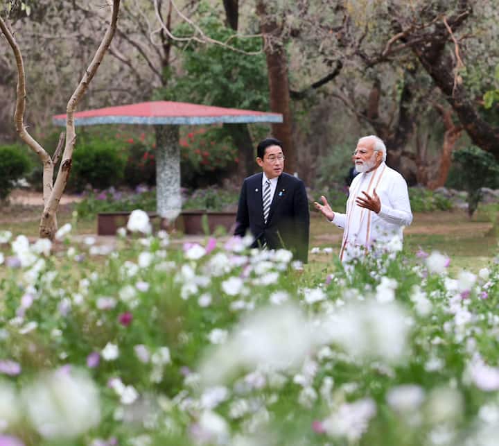 এমনকী G20-এর মঞ্চ যাতে ওই কাজের জন্য না ব্যবহার করা হয় তার চেষ্টা করেছে ভারত। রাশিয়া-ইউক্রেন যুদ্ধের জন্য শুধুমাত্র রাশিয়াকে দোষ দিতে চায় না ভারত। যদিও আন্তর্জাতিক ক্ষেত্রে ভারত-জাপান সম্পর্ক অধিকাংশ সময়েই মসৃণ পথেই চলেছে।