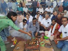 आरटीएच बिल के विरोध में कोटा में चिकित्सा सेवाएं बंद, डॉक्टरों ने सरकार की सद्बुद्धि के लिए किया यज्ञ