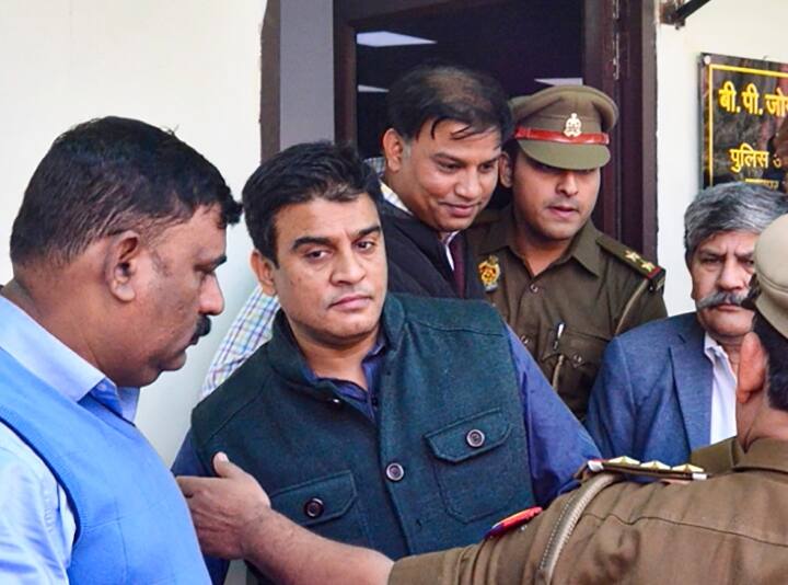 SP MLA Irfan Solanki: कोर्ट में बार-बार पेशी से परेशान हुए इरफान सोलंकी, रमजान का हवाला देकर लगाई गुहार sp mla Irfan Solanki requested court to hear cases through video conferencing ann SP MLA Irfan Solanki: कोर्ट में बार-बार पेशी से परेशान हुए इरफान सोलंकी, रमजान का हवाला देकर लगाई गुहार